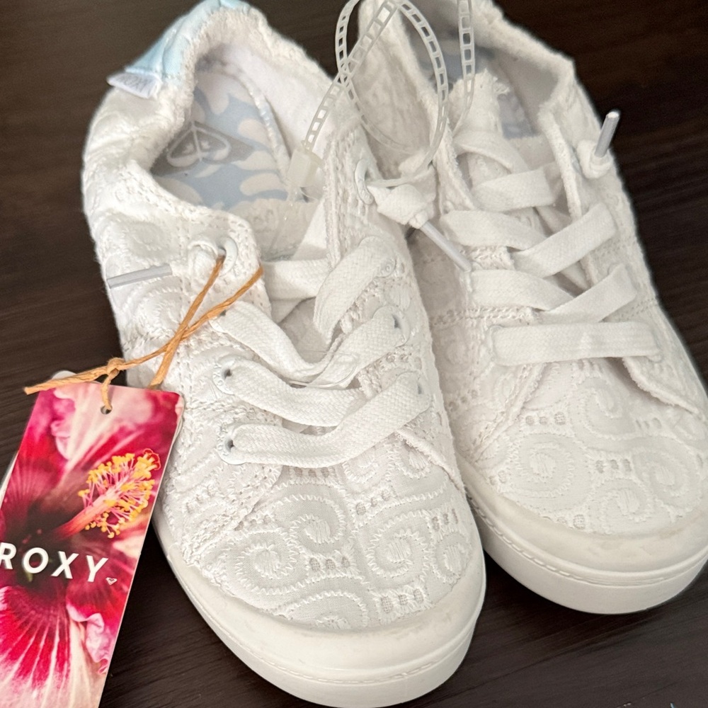 Roxy White Patterned Sneakers 13